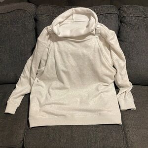 Latched Mama Buckle & Go Pullover